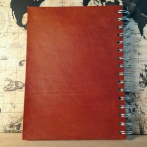 Carnet en cuir – petits carreaux